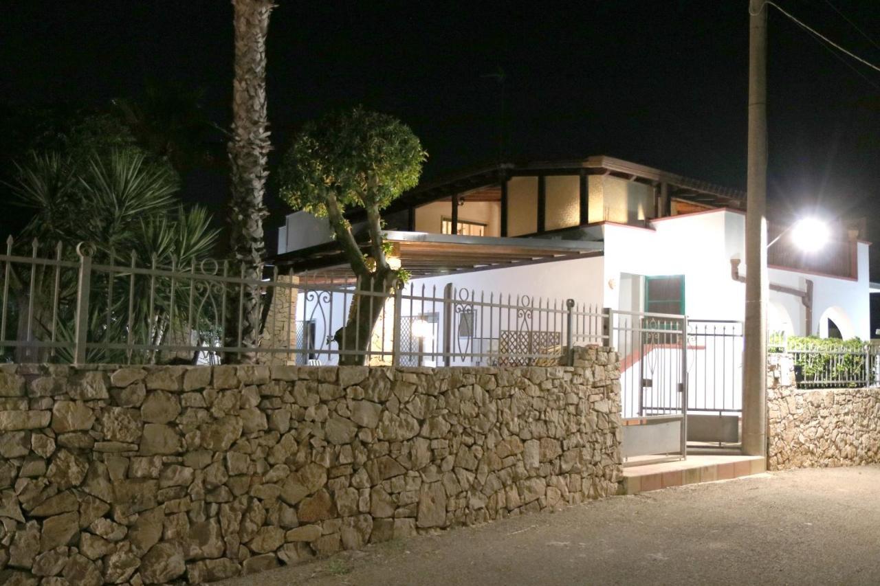 Villa Claudia vacanze Torre Suda Exterior foto